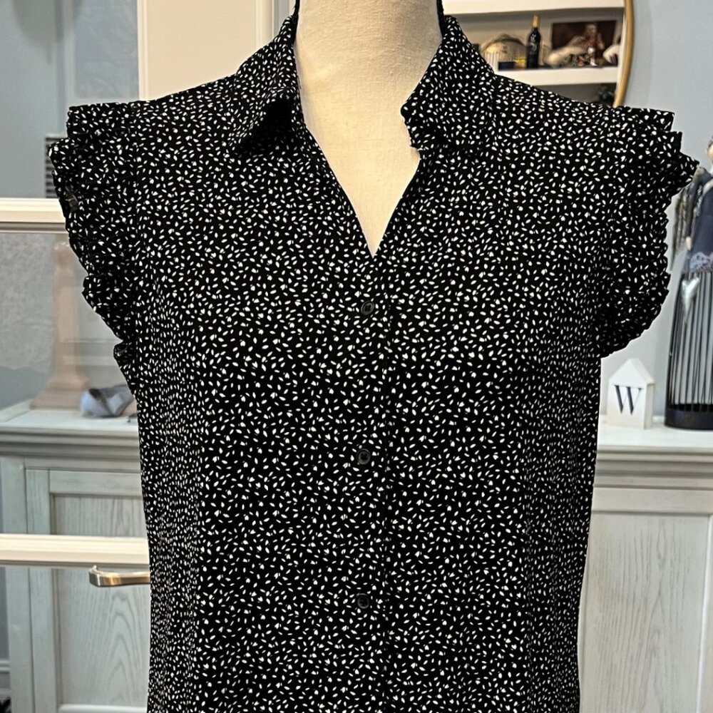 Adrianna Papell Black and White Polka Dot Cap Sleeve Blouse - Picture 2 of 6